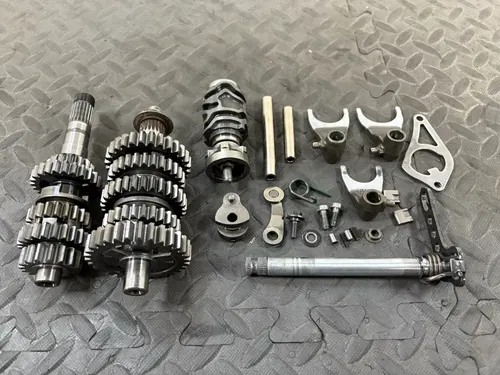 08-09 2009 CRF250R CRF 250R OEM Transmission Main Counter Axle Shaft Gears Gear