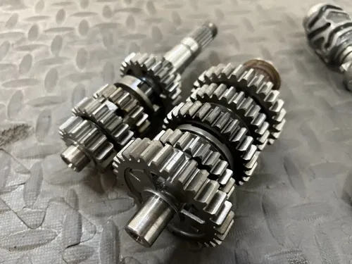 08-09 2009 CRF250R CRF 250R OEM Transmission Main Counter Axle Shaft Gears Gear