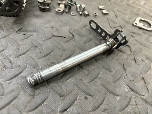 08-09 2009 CRF250R CRF 250R OEM Transmission Main Counter Axle Shaft Gears Gear