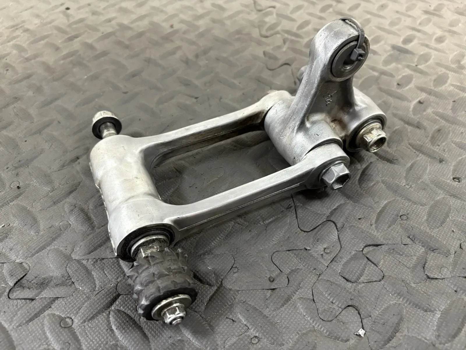 2009 09 KX450F KX 450F UniTrak Rear Shock Linkage Cushion Rod Arm Relay Damper