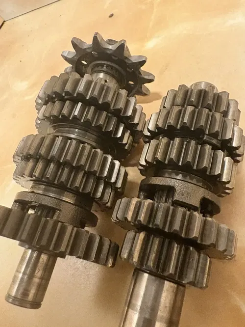 2003 YAMAHA YZ250F Transmission Gears, Shift Drum Cam and Accessories #2
