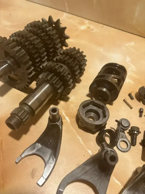 2003 YAMAHA YZ250F Transmission Gears, Shift Drum Cam and Accessories #2