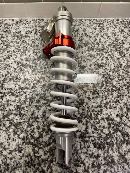 WP Xact Pro 8950 Supertrax Shock