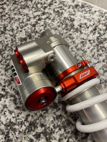 WP Xact Pro 8950 Supertrax Shock