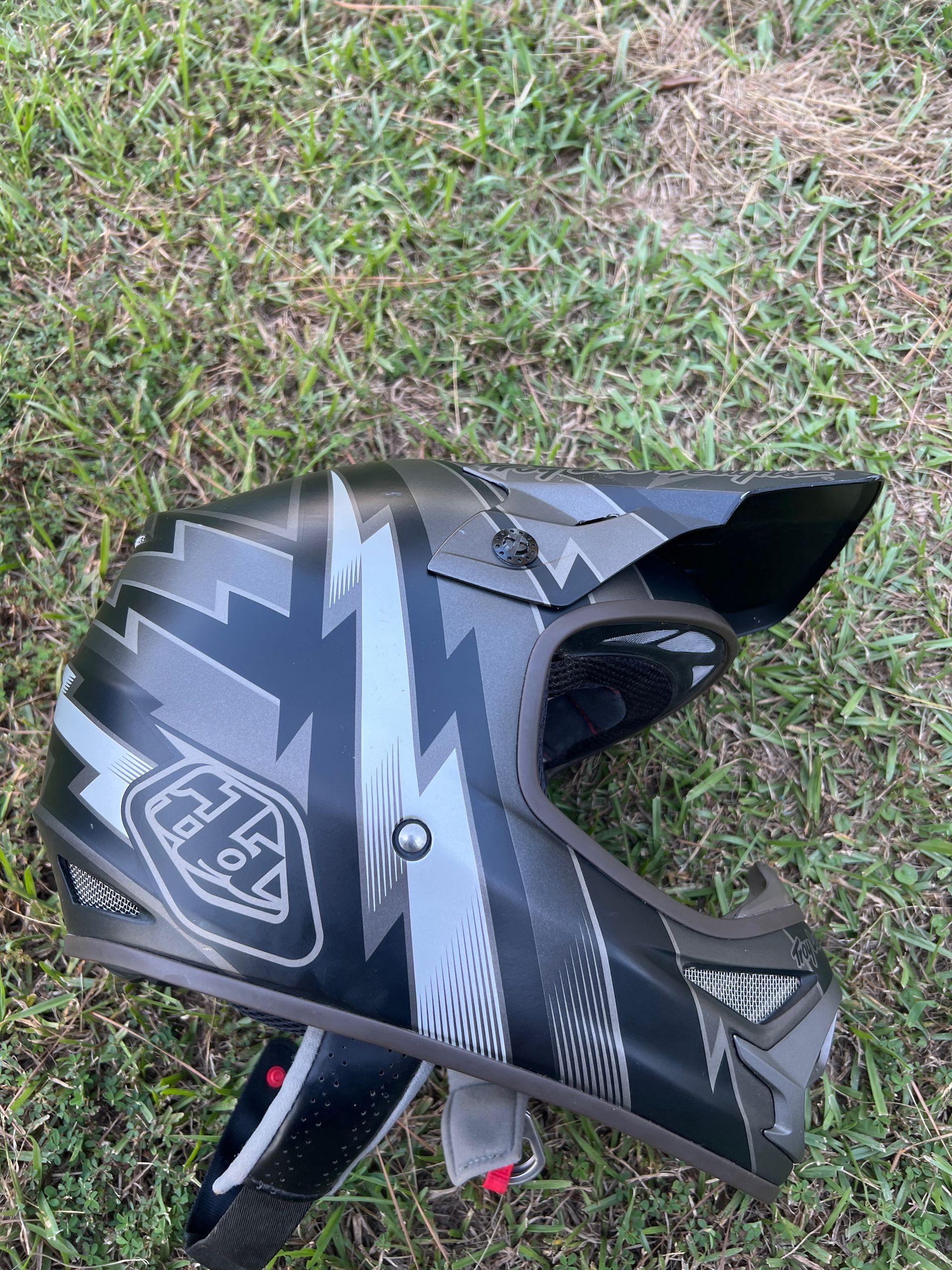 Troy Lee Designs SE4 Polyacrylite 