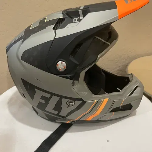 fly racing Carbon Fiber size small