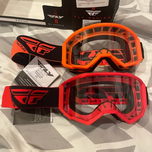2 pairs brand new fly focus goggles 