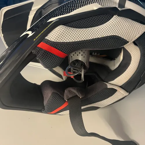Showi VRX Evo Helmet. Medium 