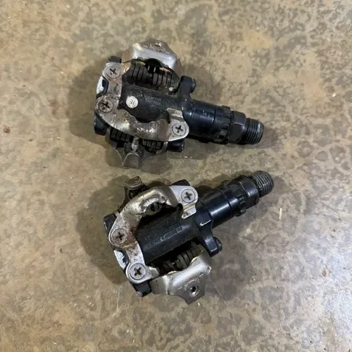 Clipless Shimano Pedals