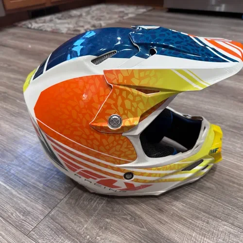 Fly Racing F2 Carbon Helmet