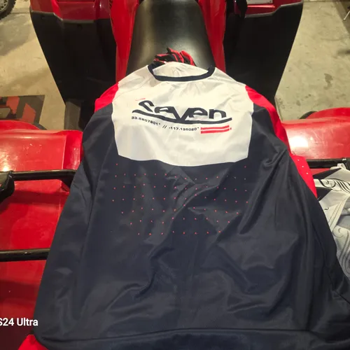 Seven Gear