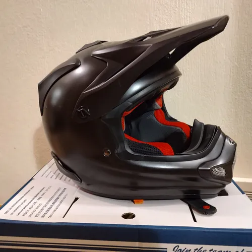 Arai VX-Pro4 Helmet - Size XS 