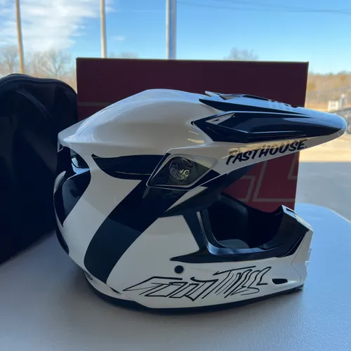 Bell Moto 9 Flex Fasthouse Helmets - Size Medium 