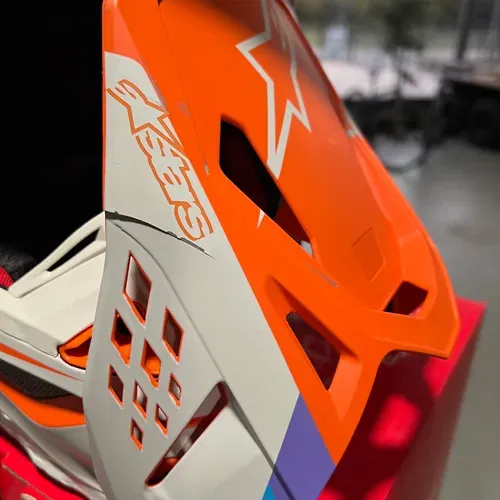 Alpinestar Helmet 
