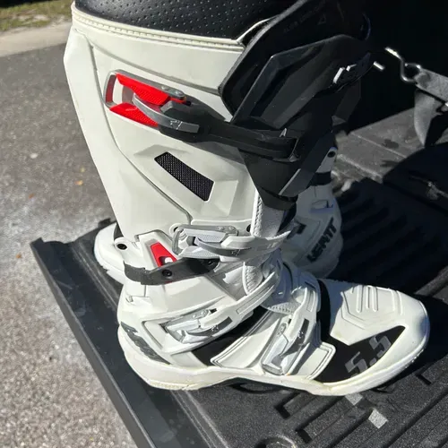 Leatt 5.5 Flex Lock Boots Size 13