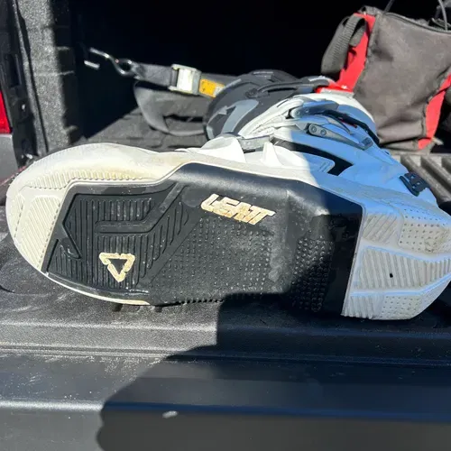 Leatt 5.5 Flex Lock Boots Size 13