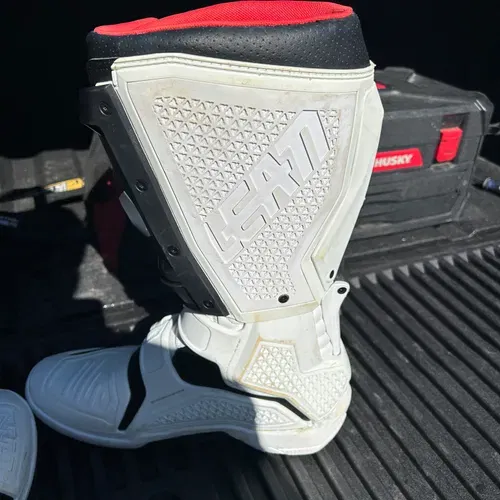 Leatt 5.5 Flex Lock Boots Size 13