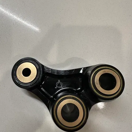 REP Knuckle And Linkage 