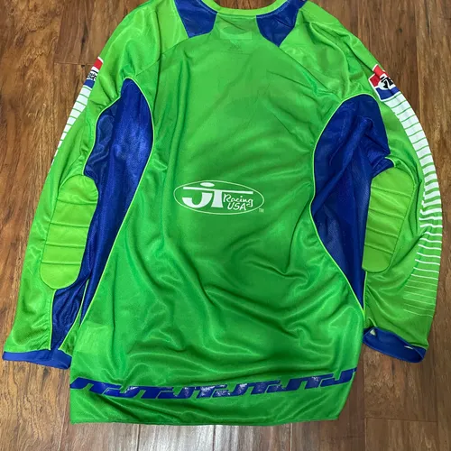 JT Racing Classick Pro Tour Gear