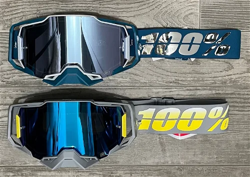100% Armega vs Oakley Airbrake: Which is the Best Choice for You?