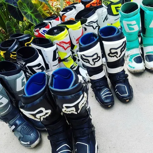 A Buyer's Guide: Dirt Bike & Motocross Boots