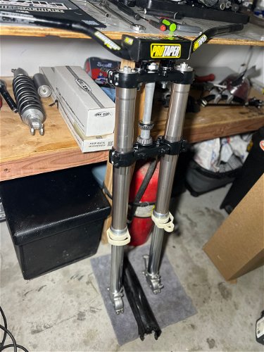 2003 KX 250 FORKS/CLAMPS/BARS