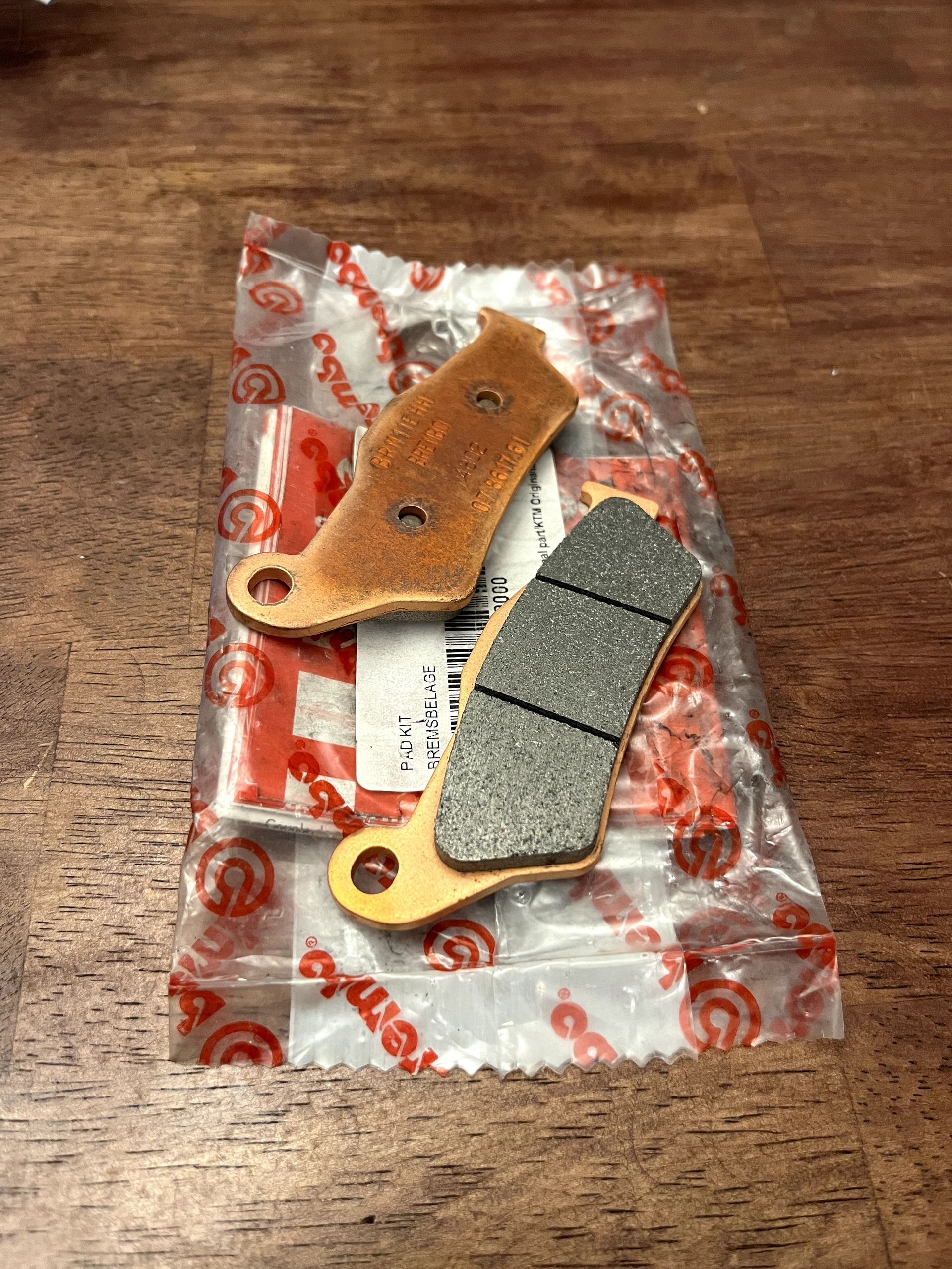 NEW BREMBO OEM Front Brake Pad Kit - 14-25 KTM/GAS/HUS 125-450 - 77713030000