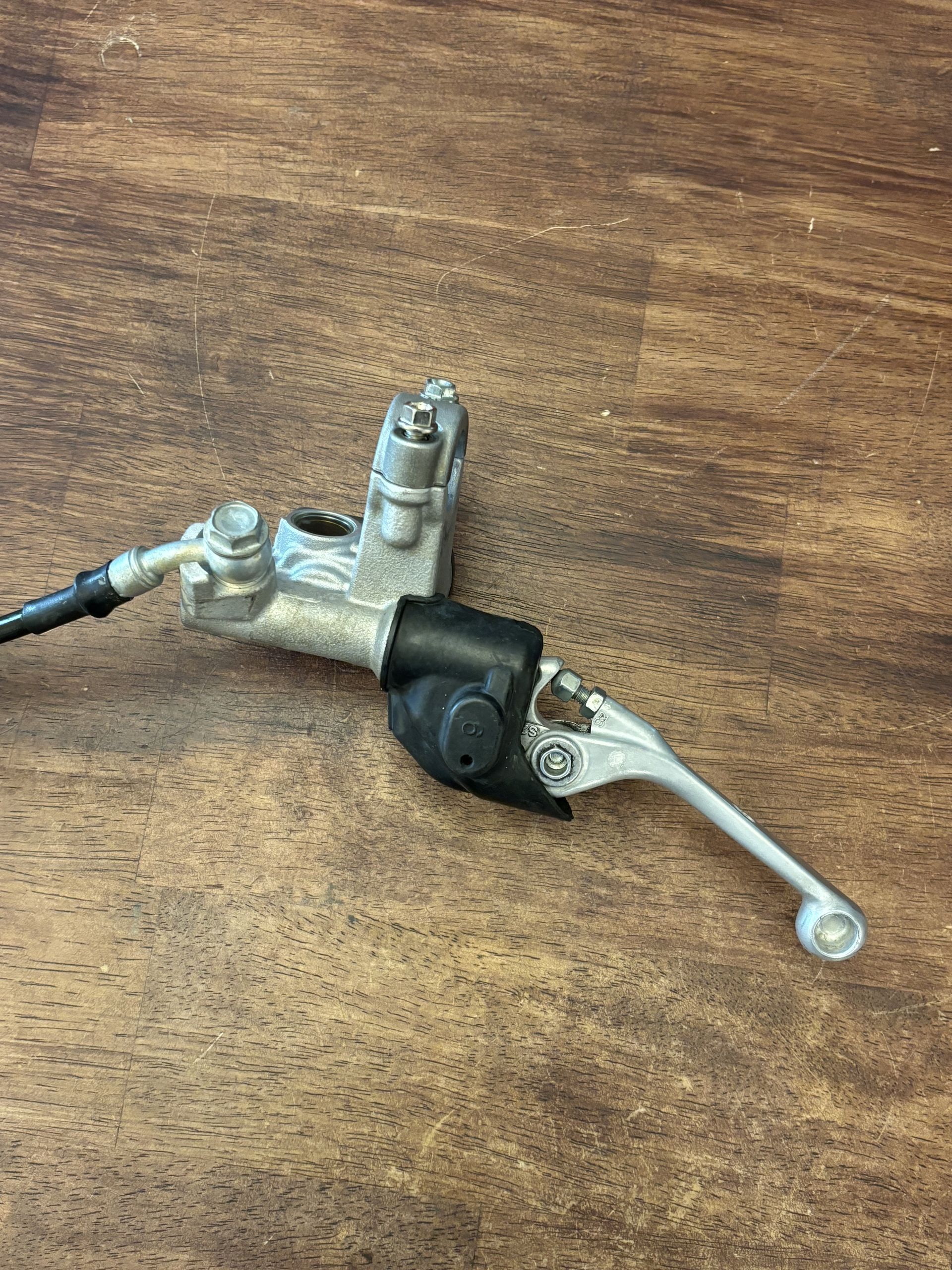 2025 KX250 KX450 OEM Nissin Front Brake Assembly 16-26 Kawasaki KX - 43080-0157