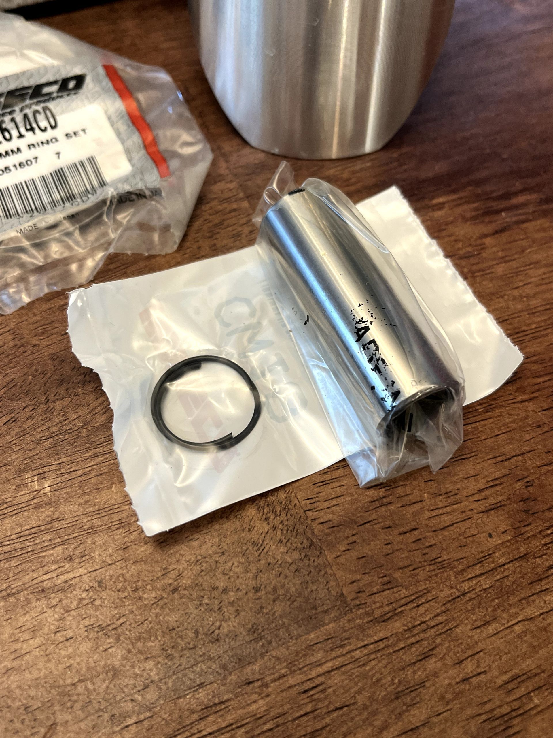 NEW 1998 RM250 Wiseco Complete Piston Kit - 66.40 mm Bore - 723M06640