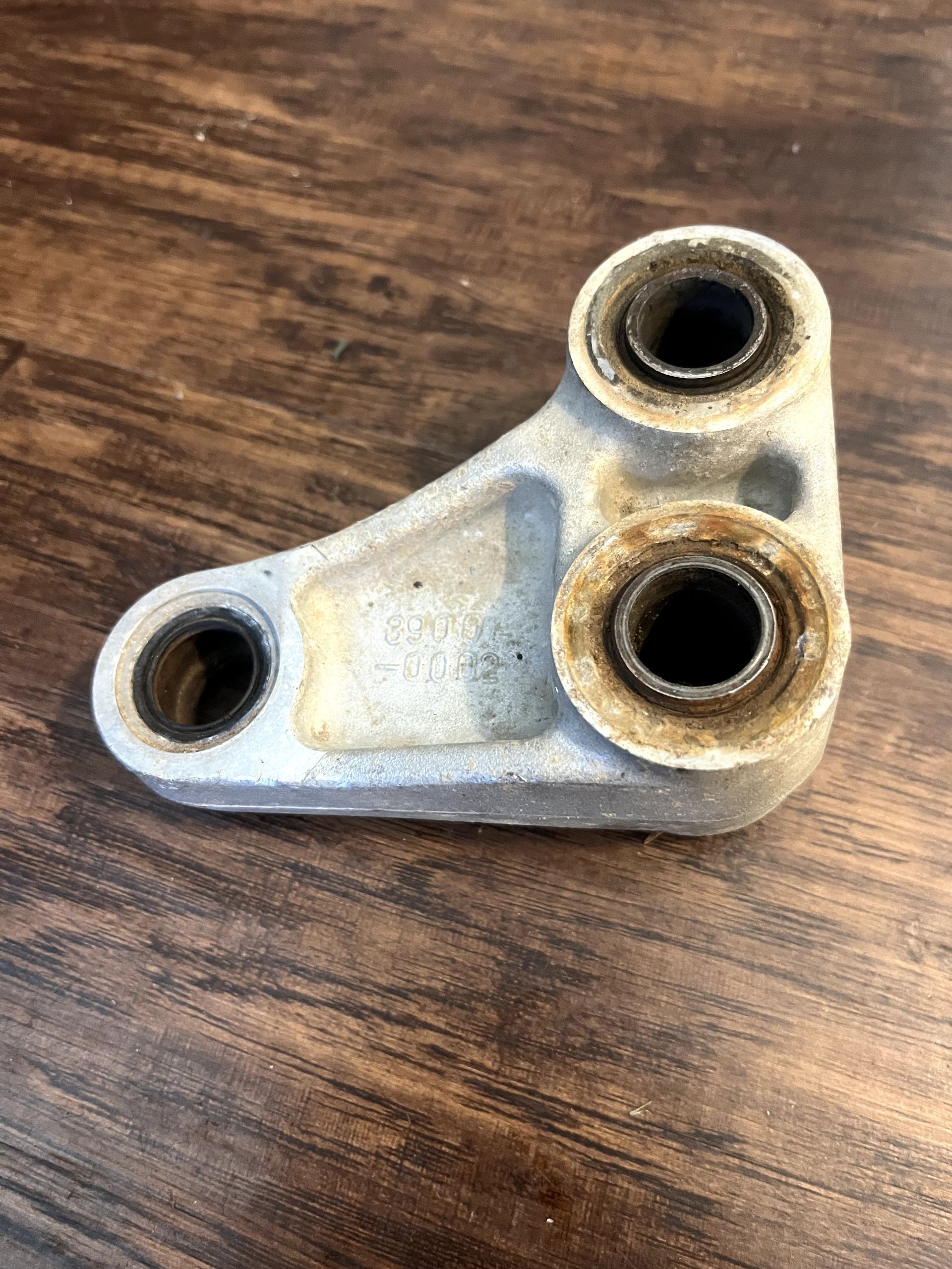 2004-2005 KX125 OEM Rear Suspension Linkage Dogbone- 39007-0002 // 46102-0044