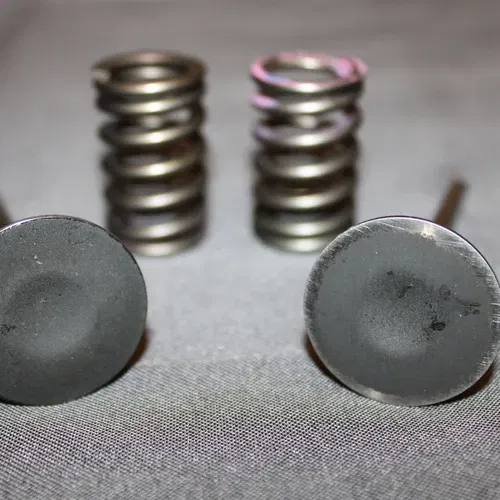 2019-2022 Yz250f Wiseco Titanium Intake Valves