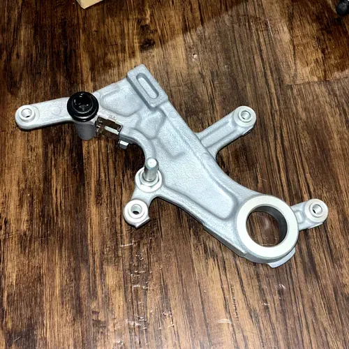 NEW Honda Complete Rear Brake Caliper Assembly - OEM NISSIN