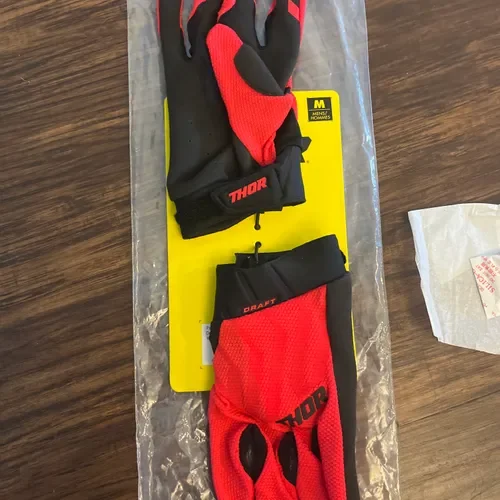 NEW Thor Draft Gloves- Red 