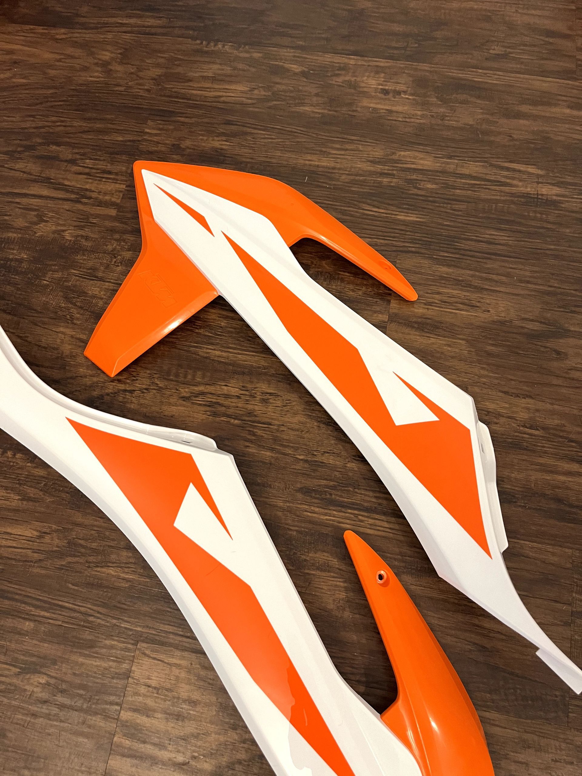衝撃の激安コスパ・掘り出し物も Shroud Spoiler KTM NEW Set SX 450 350 300 250 125 - 2019 SX パーツ
