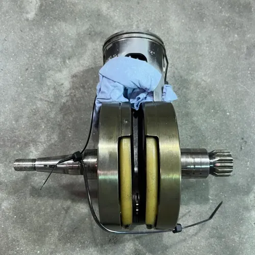 Yz250 Crankshaft And Piston 