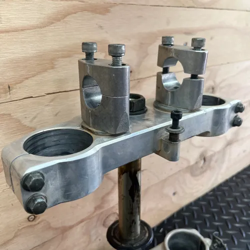 98-04 Yz125 Yz250 OEM Triple Clamps