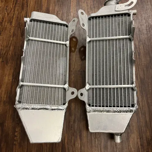 NEW CUSTOM YZ250F YZ450F Oversized Left Right Radiator - Factory Team Only