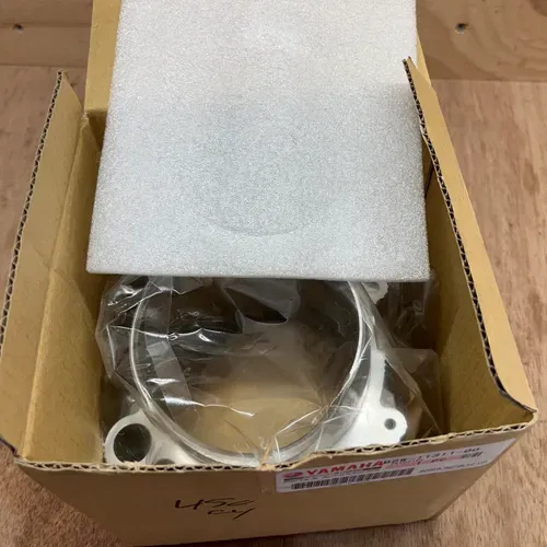 NEW 20-22 YZ450F OEM Cylinder - B2W-11311-00-00