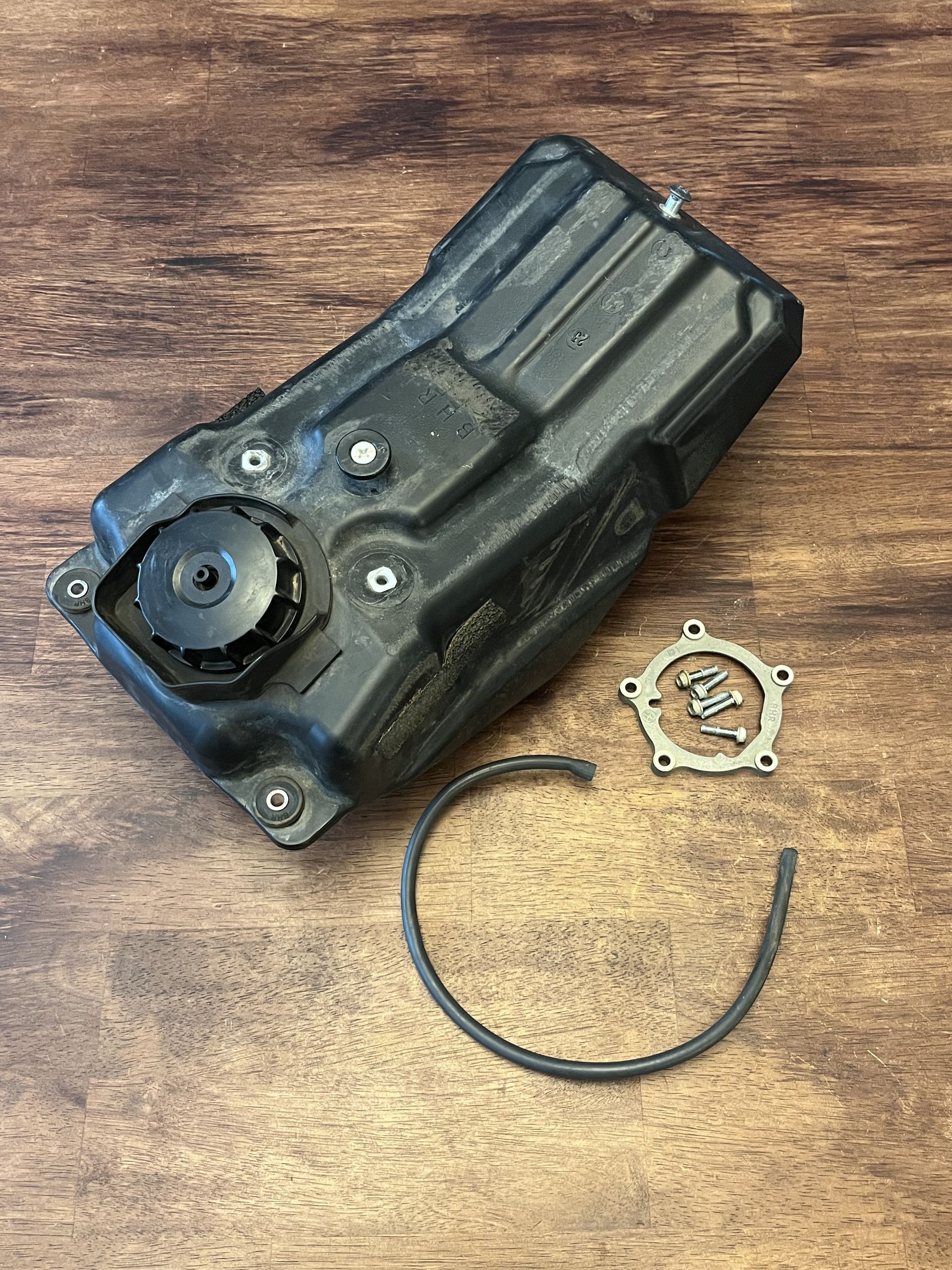 2024 YZ250F OEM Fuel Gas Tank Shell Assembly- 2023-2025 YZ450F - BHR-24110-00-00