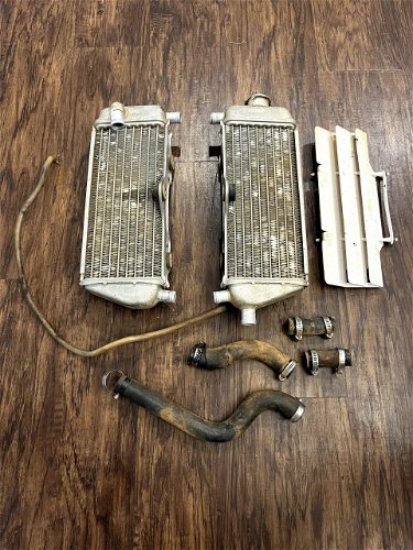 99-01 YZ250 OEM Left Right Radiators and Hoses