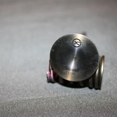  19-22 Yz250f Titanium Intake valve