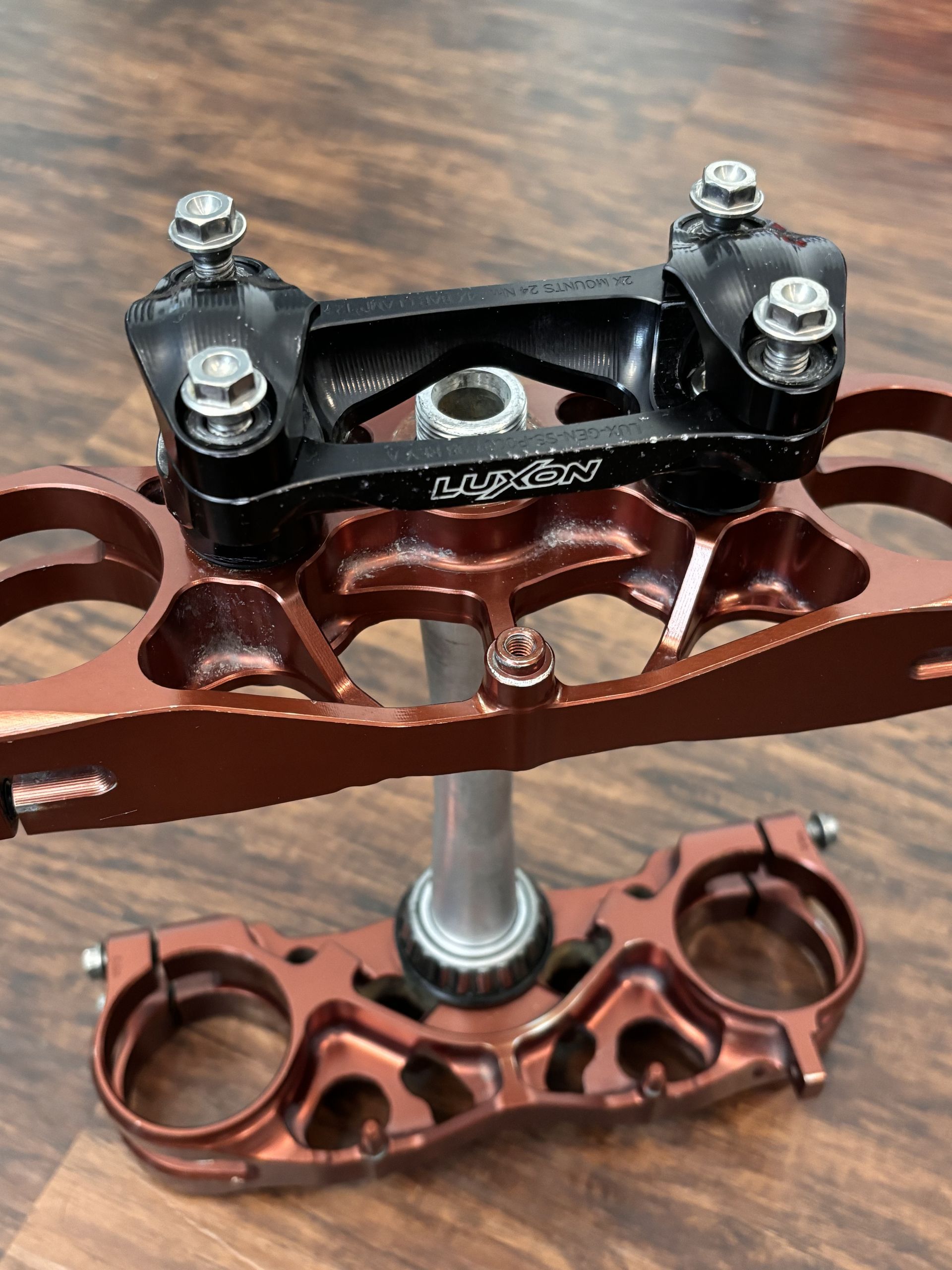 ジョンウォン LUXON Factory Split Triple Clamps GEN 2 - 2019-2025 KX450