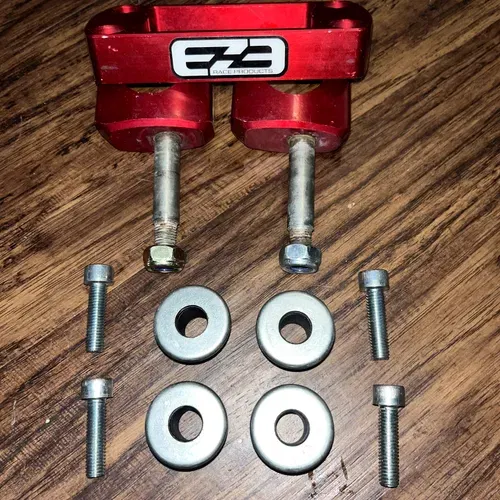 LIKE NEW EZE Race Products CRF250 CRF450 Triple Clamps- Anodized Red 