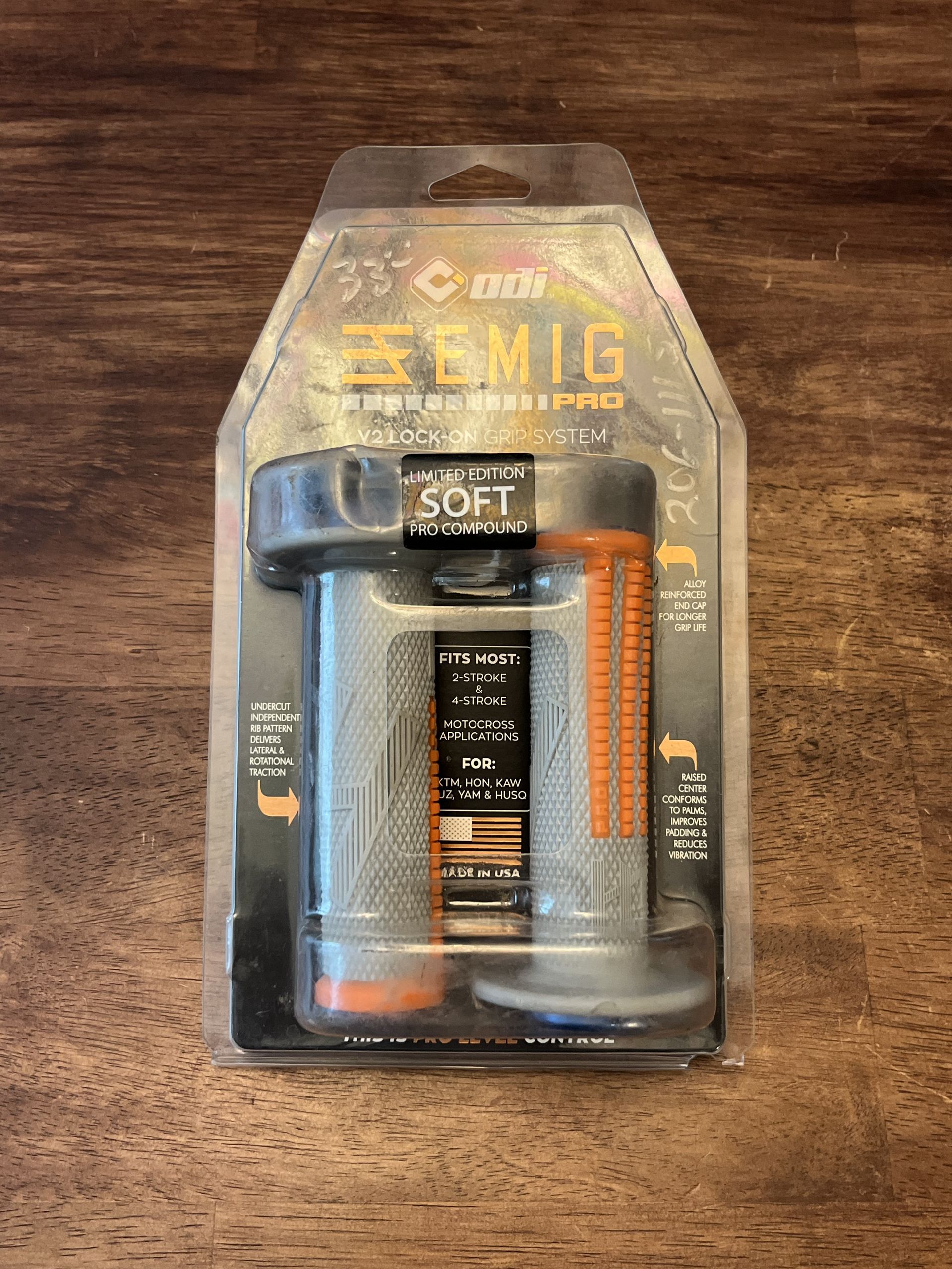 NEW ODI MX EMIG PRO V2 LOCK-ON GRIPS - SOFT - GREY / ORANGE - H36EPGO