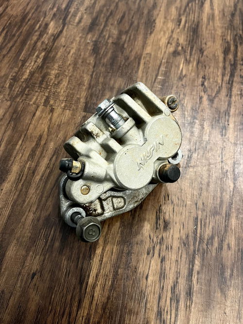 01-02 YZ125 YZ250 OEM Complete Front Brake Caliper Assembly 