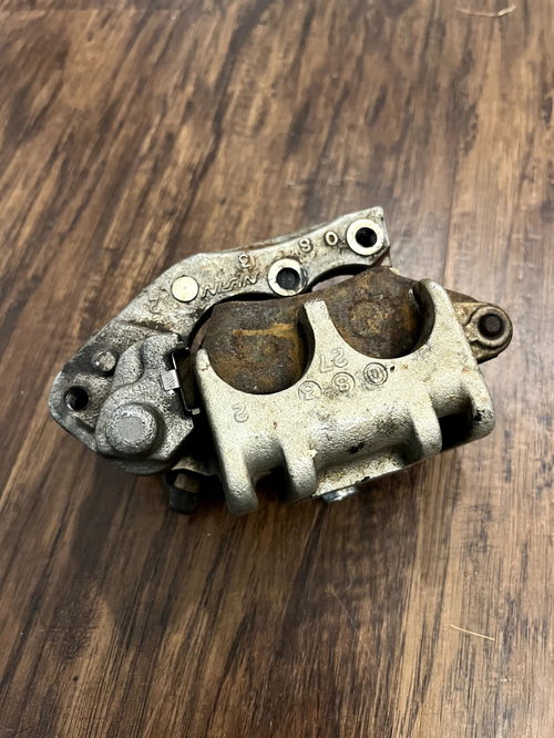 01-02 YZ125 YZ250 OEM Complete Front Brake Caliper Assembly 