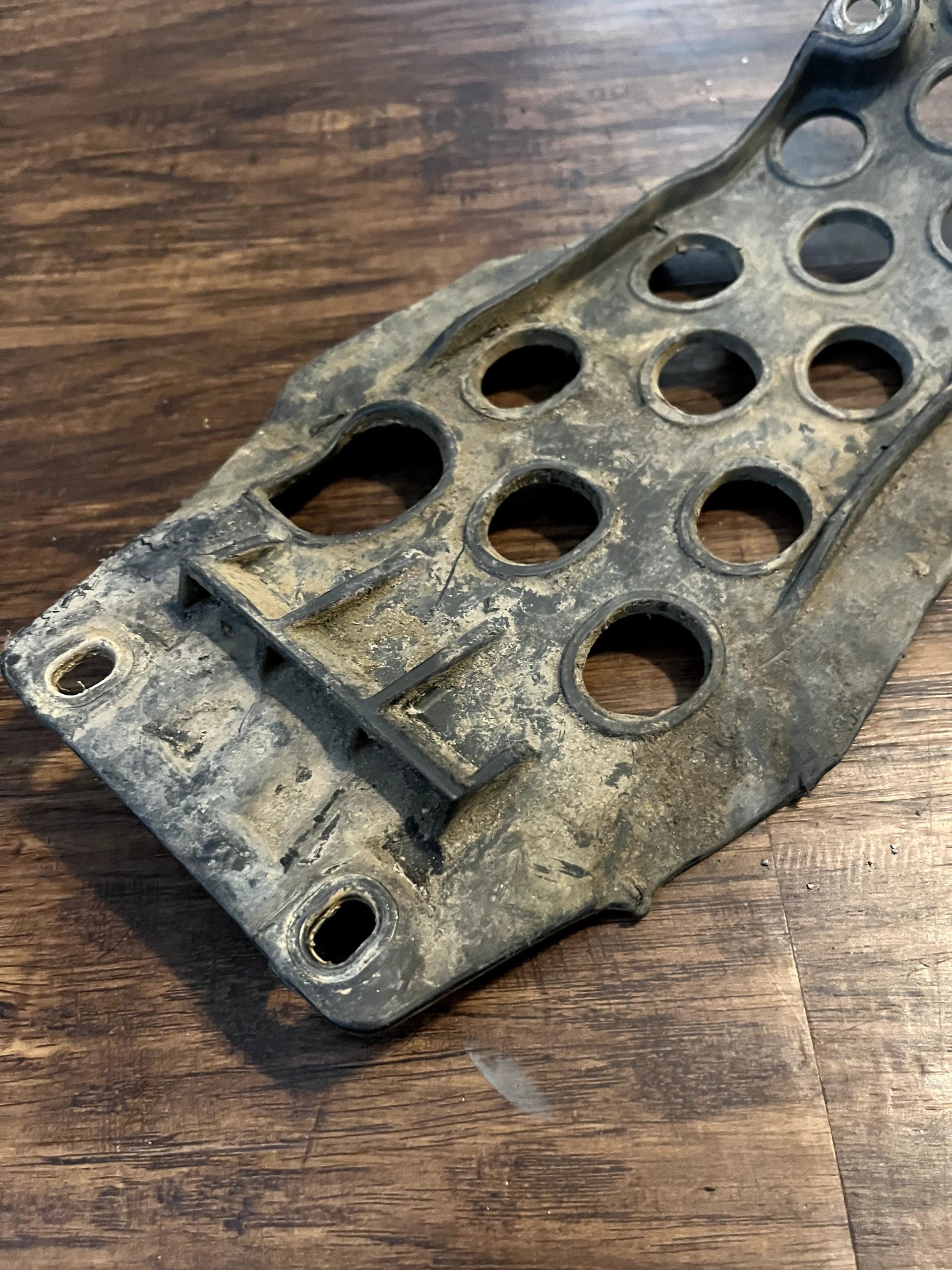 09-20 KX250F OEM Skid Plate 