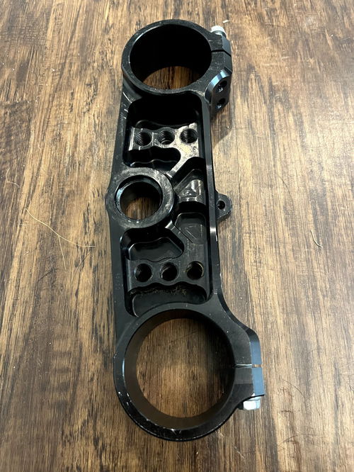 XTrig Tech Top Triple Clamp - YZ250F YZ450F Stock 22mm BLACK