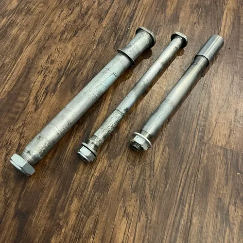 2021 CRF250R Swingarm Front and Rear Axle Lot
