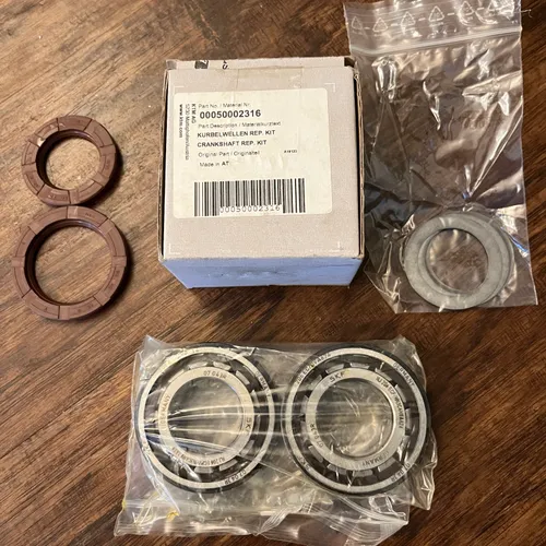 15-24 Genuine OEM KTM Crankshaft Repair Kit Part Number 00050002316
